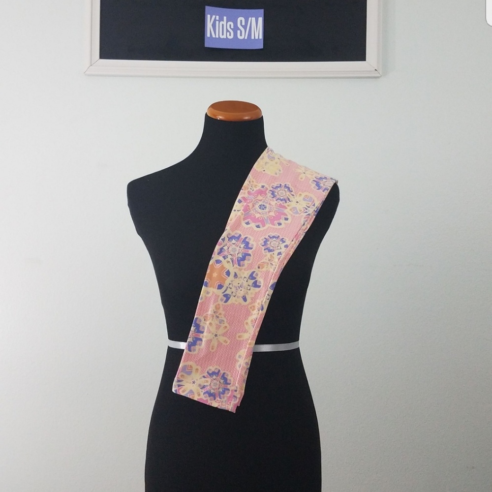 NWT Kids Small/Medium Pink Floral LuLaRoe Leggings